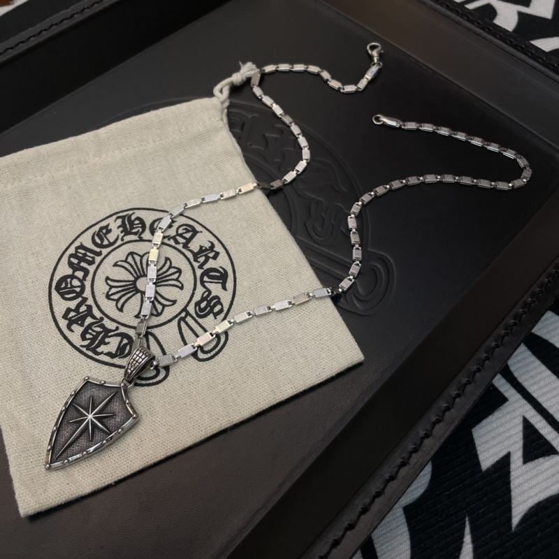Ch*0me He**ts necklaces